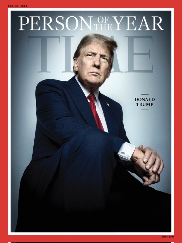 2025年《时代》年度风云人物标题、副标题及姓名字体 Times New Roman日期、网站字体 RNS Sanz Sans主标题("TIME")颜色 #5A4444边框颜色 #DC3B36背景颜色(径向渐变) #CFE5EE图二来源于网络